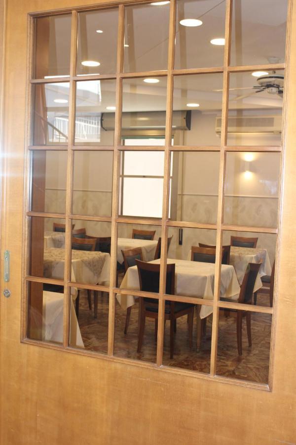 Hotel Mora Rimini Bagian luar foto